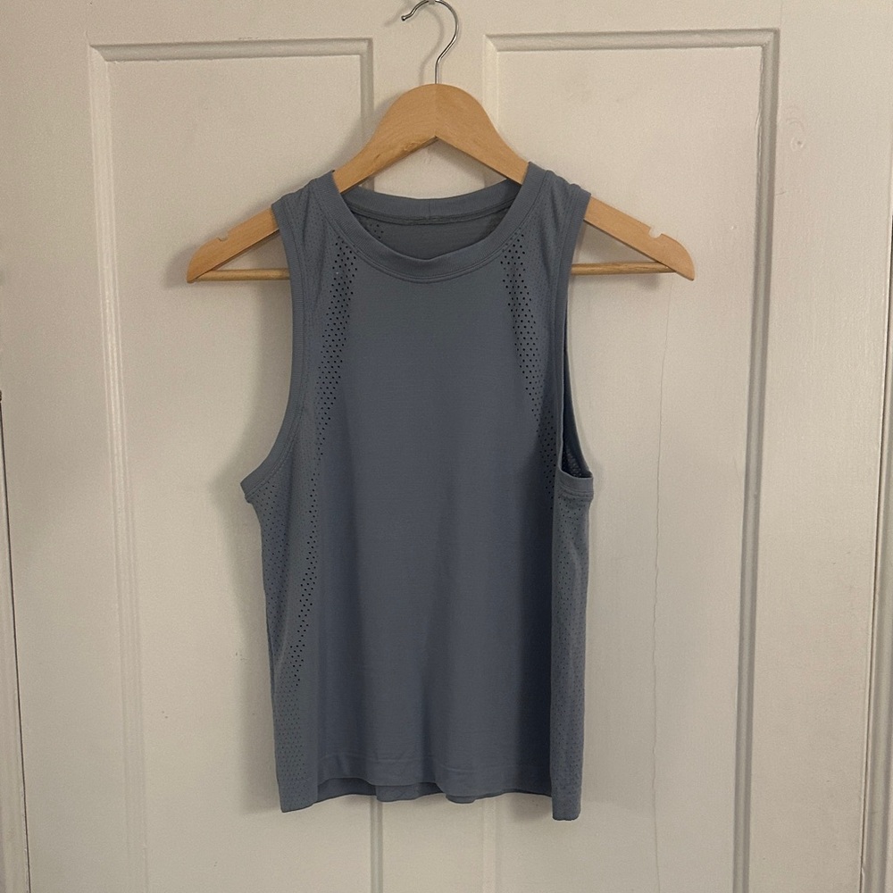 Lululemon High Neck Tank in Slate Blue - size 6